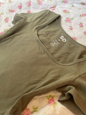SO Olive Green and pink square neck Neck cropped tee